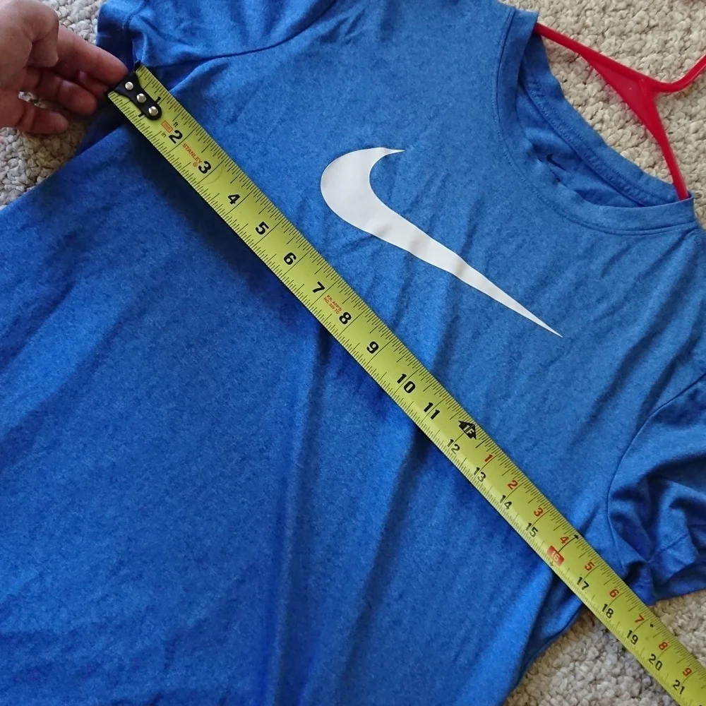Nike Kids Dri-FIT short-sleeve Classic Blue Tee size L (8-9)